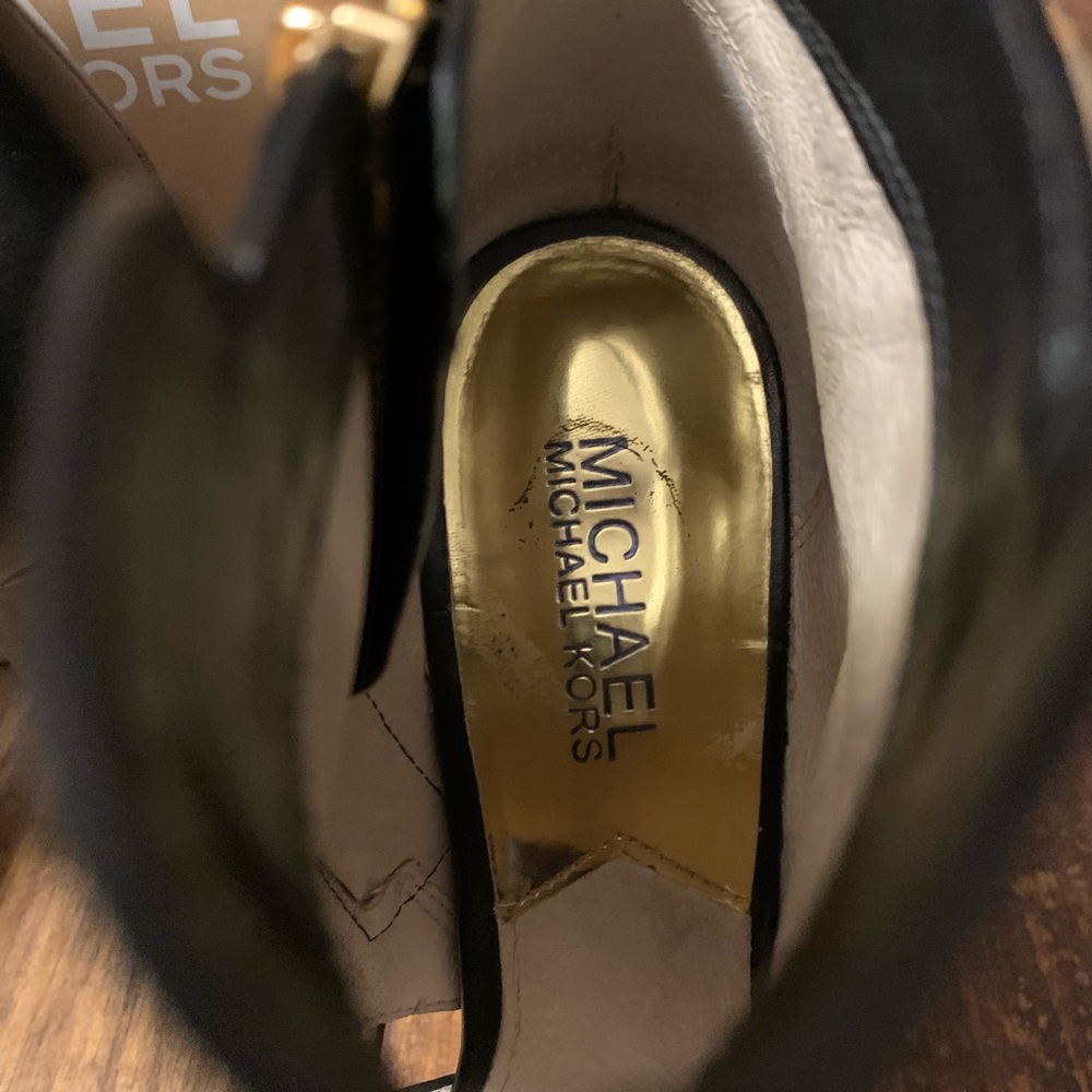 🌟💖HP💓⭐️ EUC Michael Kors Platformed Heels 👠 - Picture 5 of 10